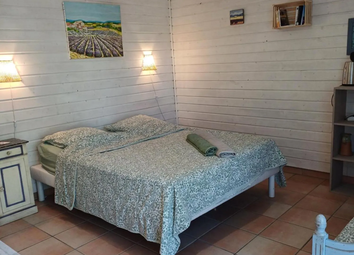 Bed & Breakfast Chambre Dans Ferme Provencale Ongles
