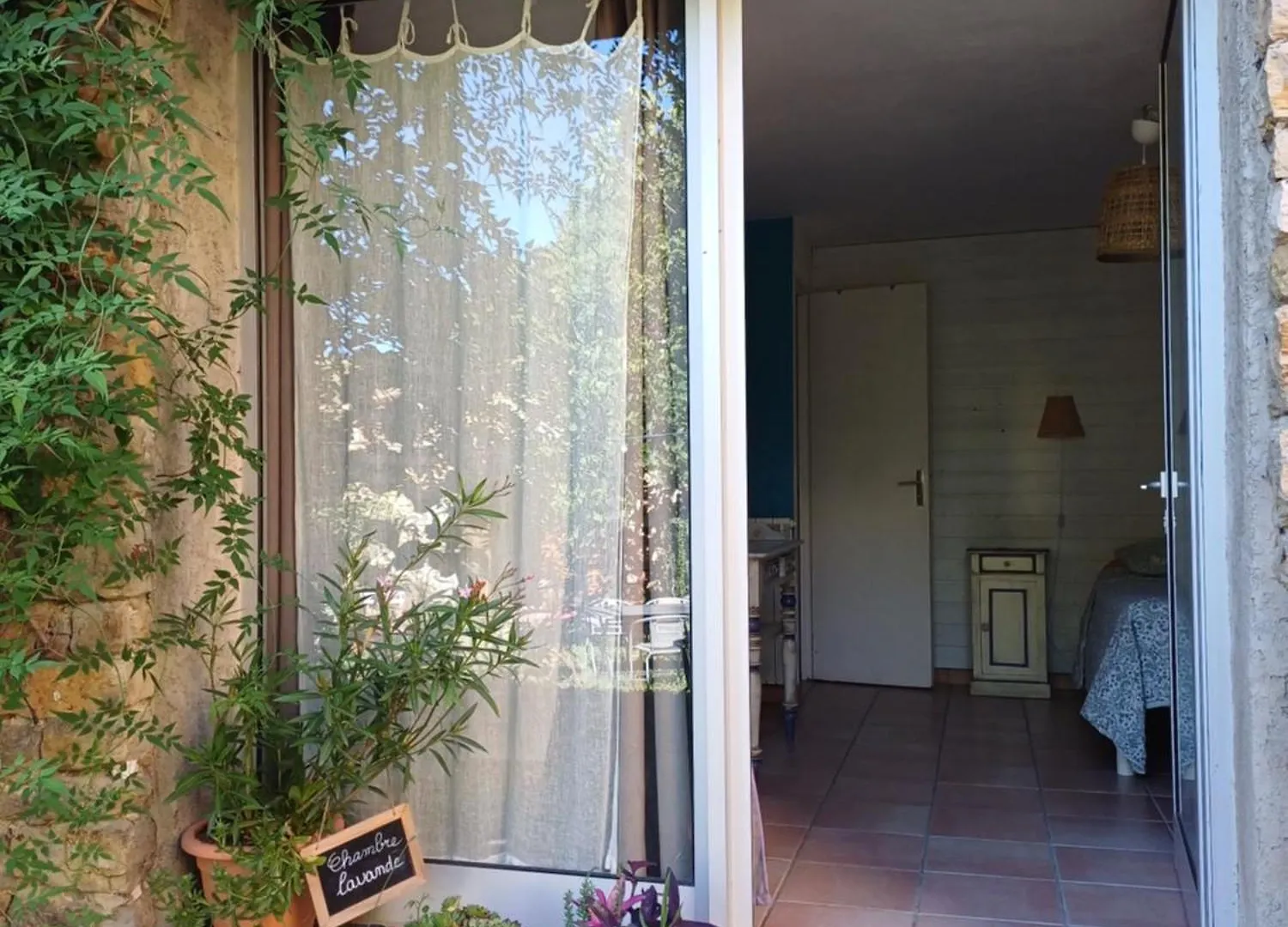 Chambre Dans Ferme Provencale Ongles France